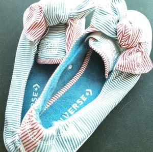 Converse slip ons
